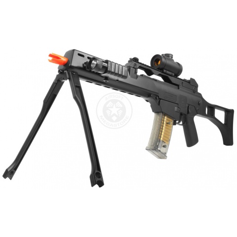 DE R36K Spring Airsoft Rifle w/ Flashlight + Red Dot Scope